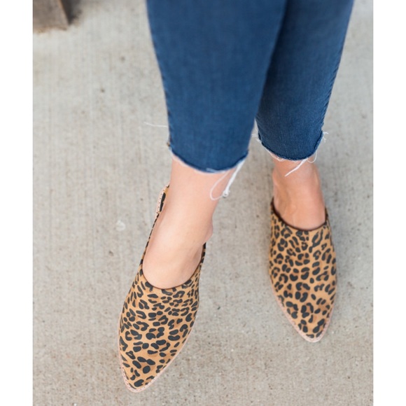 Treasure & Bond Rainey Leopard Print Mule Size 8 - Picture 4 of 13